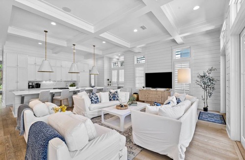 Beach District House | 502 m² House ∙ 7 bedrooms ∙ 16 guests
