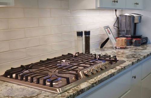 Woodland House | 526 Brand New, Luxury, Private, ADA accsessible Home Rental - 3 minutes off I-5