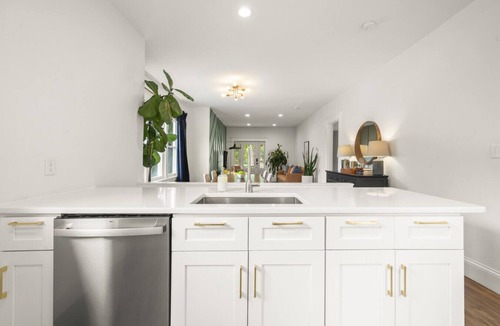 Roselawn Finance House | 5723 Ridge Road · The Greenhouse | Pleasant Ridge