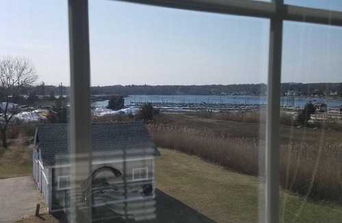 Stonington House | 6 Bedroom Charming Victorian House with Great Water View