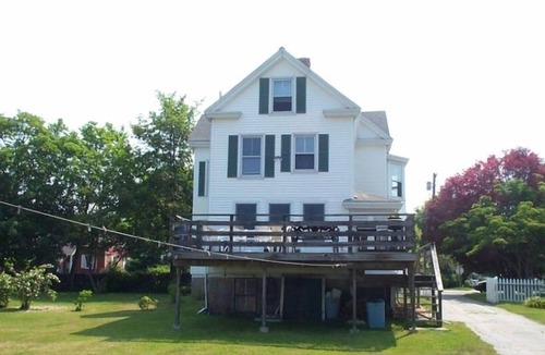 Stonington House | 6 Bedroom Charming Victorian House with Great Water View