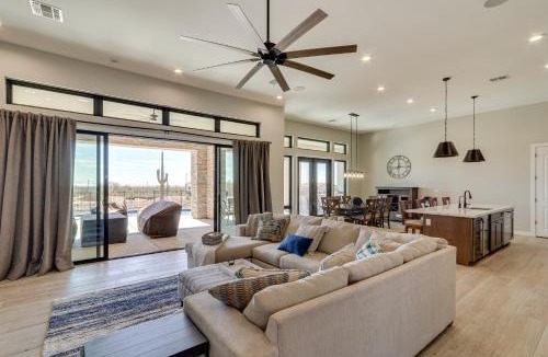 Apache Junction House | 7 Mi to Lost Dutchman: Home w/Pool + Patio!