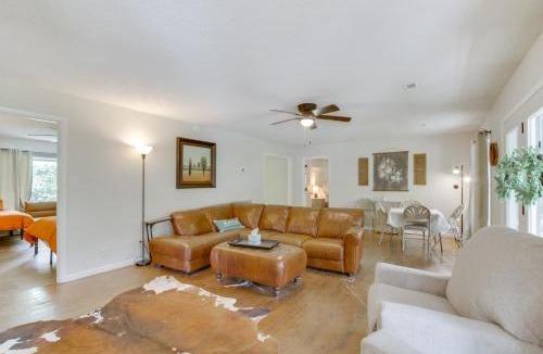 Florence House | 7 Mi to Tennessee River: Home w/Patio in Florence