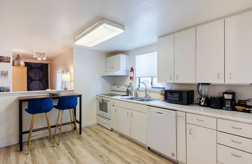 North Beacon Hill House | 7 Min Walk to Light Rail - Direct to Stadiums, Downtown, or Bellevue, Redmond