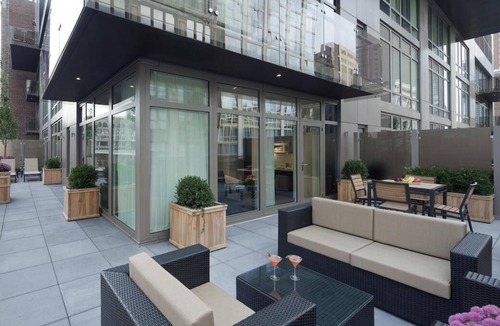 Rose Hill Hotel | A Restful Retreat! 4 Convenient Units, Rooftop Pool, Pet-friendly Property