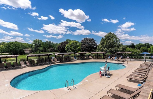 Fontana Condo | Abbey Springs Townhome - Golf Cart, Pools & Beach!