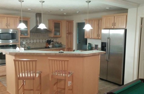 Northville House | Adirondack lakehouse w/80' beach on Great Sacandaga Lake