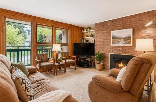 Downtown House | Affordable Aspen Condo in the Heart of Downtown