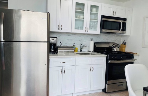 Queens Apartment | Affordable Charming and Spacious 2 bedroom unit in delightful Queens New York