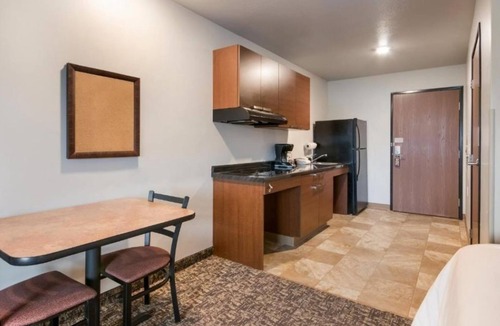 Sturtevant Hotel | Affordable Stay w/Kitchenette Near Attractions