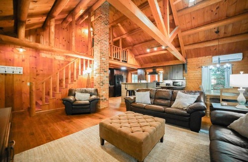 Afton Apartment | Afton Escape! NEW Arcade, Wineries, Breweries
