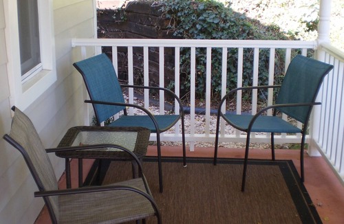 Afton House | Afton Station Cottage -Beautifully Renovated Blue Ridge Scenic Historic Setting