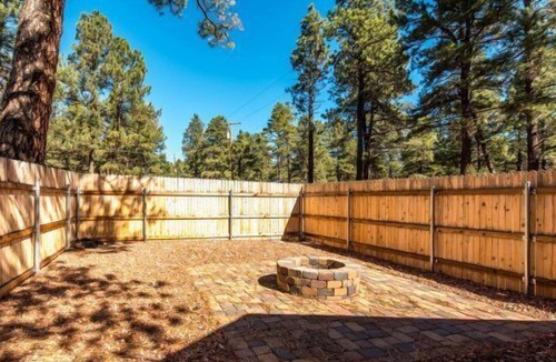 Parks Cabin | Al's Cabin | Historic Charm | Fenced Yard | Near Grand Canyon & Flagstaff