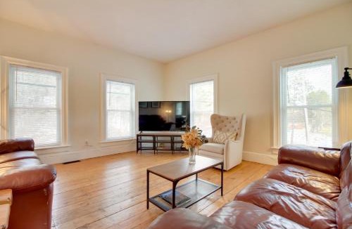 Ludlow Apartment | All-Season Ludlow Apartment: 3 Mi to Okemo Resort!
