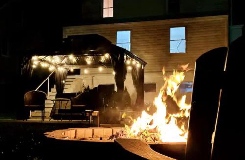 Luray House | All Seasons Cottage - Game Room - Firepit By Zen Living Short Term Rental