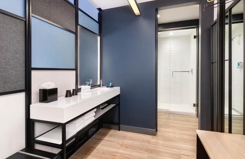 West Chester Hotel | Aloft by Marriott Cincinnati West Chester