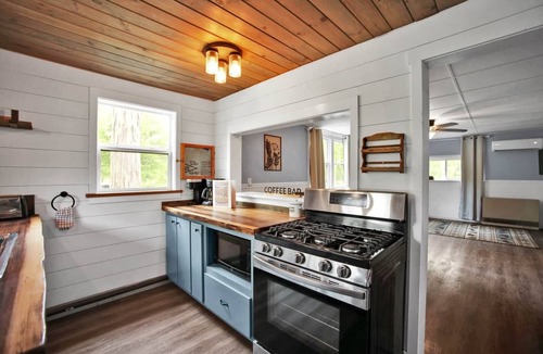 Gaines House | Alpine Village Retreat-ATV Accessible, Close to PA Canyon