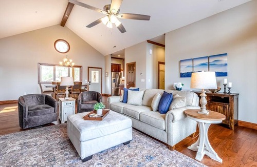 Whittier House | Altitude with Gratitude