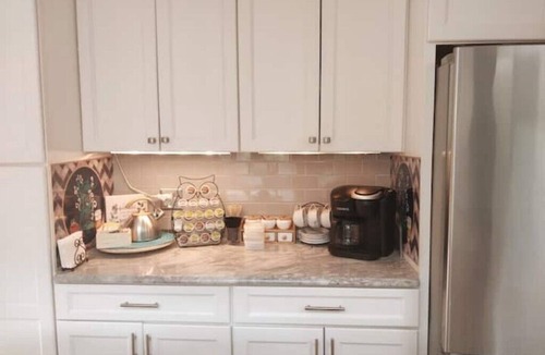 Wolcott House | Amazing GParadise with King Bed, Private Pool and BBQ