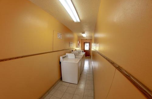 Chanute Hotel | Americas Best Value Inn Chanute