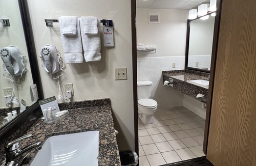 Iowa Falls Hotel | AmericInn by Wyndham Iowa Falls