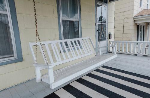 Atchison House | Antique Meets Modern, Cottage Core, Fire Pit & Grill