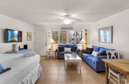 Seagrove Beach Apartment | Apartment ∙ 4 guests