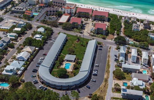 Seagrove Beach Apartment | Apartment ∙ 4 guests
