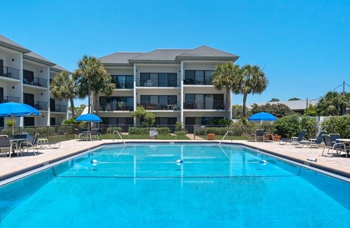 Seagrove Beach Apartment | Apartment ∙ 4 guests