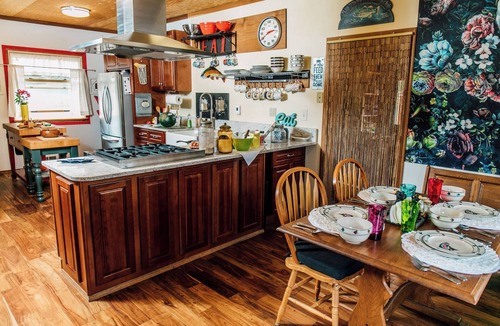 Mineral House | Arctic Island Paradise-from Mineral Lake to Mt Rainier National Park