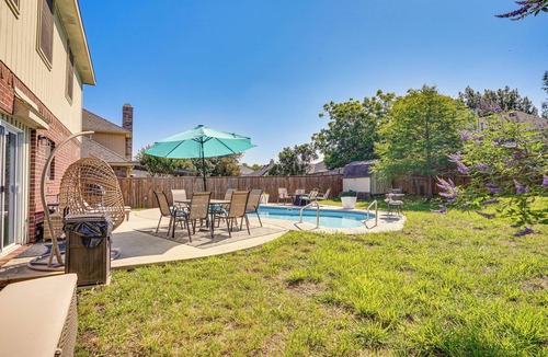 South Arlington House | Arlington Home: Pool Oasis Near AT&T Stadium