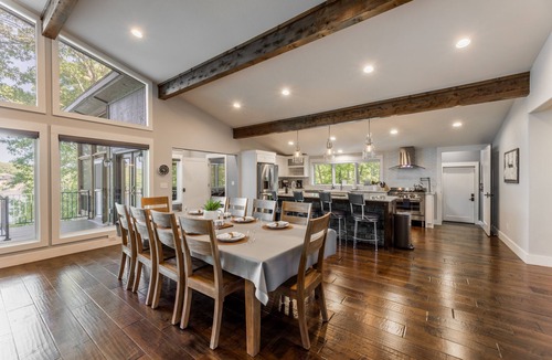 Bella Vista House | Aspen Falls Retreat - Lakefront