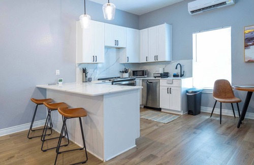Dripping Springs House | Atlas Cottage – Cozy Stay for 2