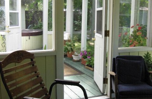 Middletown Cottage | Backyard Garden Oasis