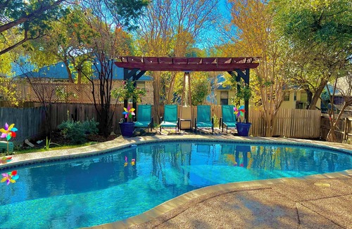 Longs Creek House | Backyard Oasis!