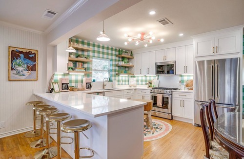 Westworth Village House | Backyard Resort | Pool, Hot Tub, Sauna & Bar 12
