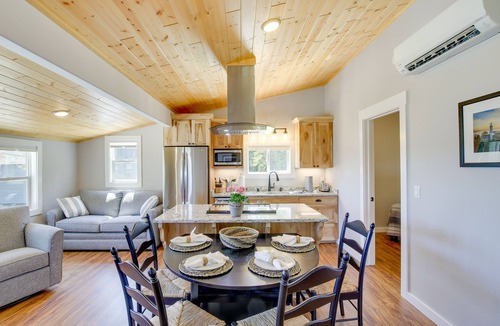 North Bay Cottage | Baileys Harbor Waterfront Vacation Rental w/Grill