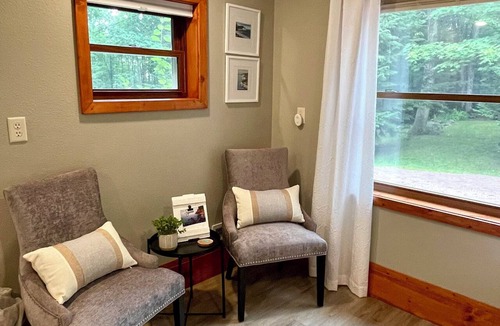 Bayfield Cottage | Bayfield Fruit Loop Retreat -2 Cottages