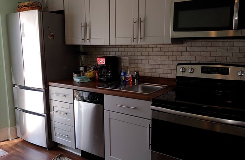 Sturgeon Bay Apartment | Beach Harbor Resort - Deluxe Apartment