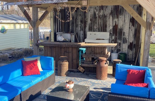 Berlin House | BEACH HAVEN Assatique/Berlin Dog friendly, outside bar and kitchen