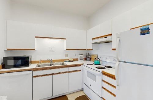 Bandon Apartment | Beach Loop Condo #1 - North Unit