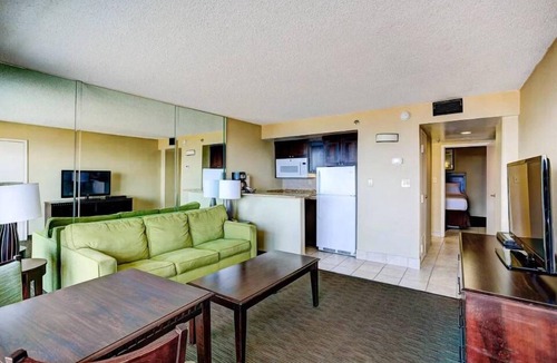 Northeast Virginia Beach Condo | Beach Quarters Resort, Oceanfront 7/6-7/13-1BR/1BA, sleep 6