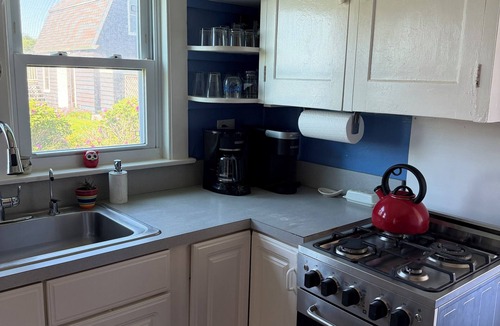 Biddeford Cottage | Beachfront cottage on Fortunes Rocks Beach