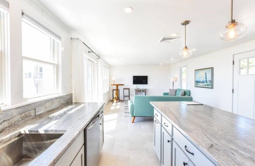 Truro House | Beachfront on Private Beach w/AC!