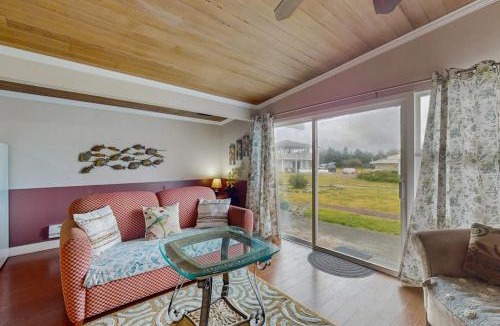 Copalis Beach Apartment | Beachwood Condos & Resort #15