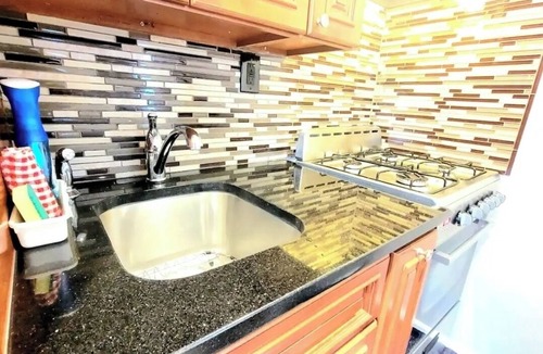 Valley Stream Apartment | Beautiful 1-bedroom apartment - WALK to TRAIN - FREE PARKING