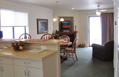 Spirit Lake Apartment | Beautiful 2 bedroom unit at resort, sleeps 6