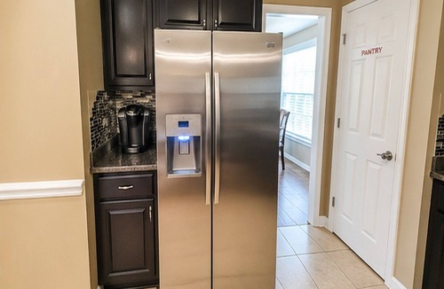 McDonough House | Beautiful 5BR Home Sleeps 12- Near Atlanta