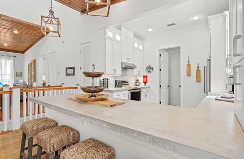 San Juan House | Beautiful 8-bedroom house Sleeps 24 in Santa Rosa Beach. Private Pool & Hot Tub