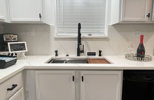 Galewood Apartment | Beautiful & Cozy 2bd/1b Near O’Hare & Metra (MD-W)